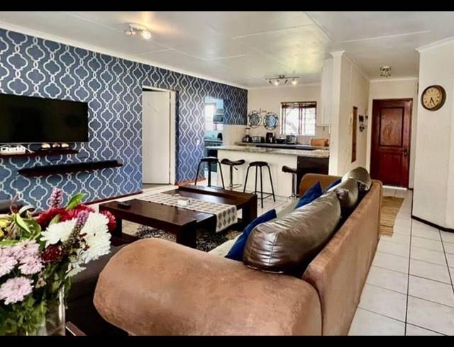 3 BEDROOM TOWNHOUSE FOR SALE IN NORTH RIDING